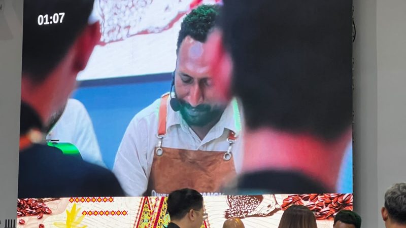 Dari Pinggir Jalan Bintuni ke Panggung Nasional, Josepus dan Secangkir Kopi yang Punya Jiwa