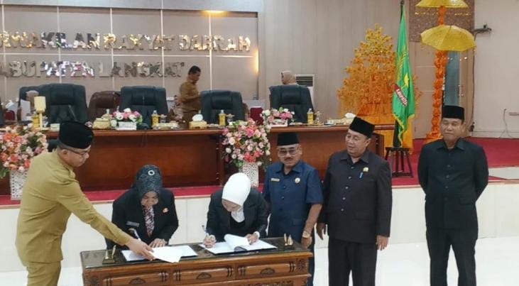 Rapat Paripurna DPRD dan Pemerintah Kabupaten Langkat Sepakati Perubahan APBD Tahun 2026