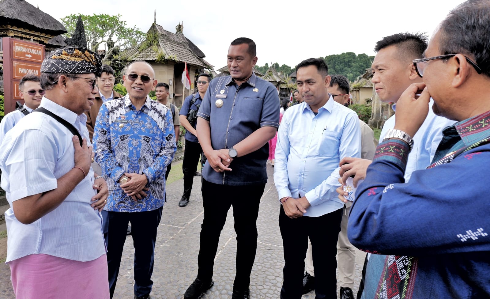 Dukungan KEK Danau Toba, Bupati Simalungun Adopsi “Kepemimpinan Berani Bangli hingga Manajemen Panglipuran, Bali