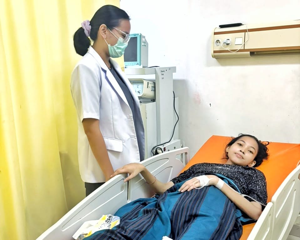 Peduli Terhadap Kesehatan Masyarakat: Bupati Simalungun Evakuasi Tisa Nurzila ke RSUD Perdagangan
