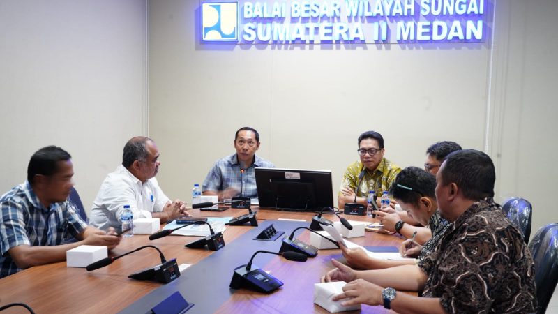 ‎Bupati JTP Hutabarat Jemput Bola ke BBWSS II, Terobosan Cepat Pulihkan Irigasi dan Tanggul di Tapanuli Utara ‎