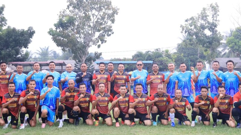 Bupati Sergai dan Dandim 0204/DS Unjuk Gigi di Laga Eksebisi SSPL Socfindo Cup 2026, Sergai FC Unggul 2-1