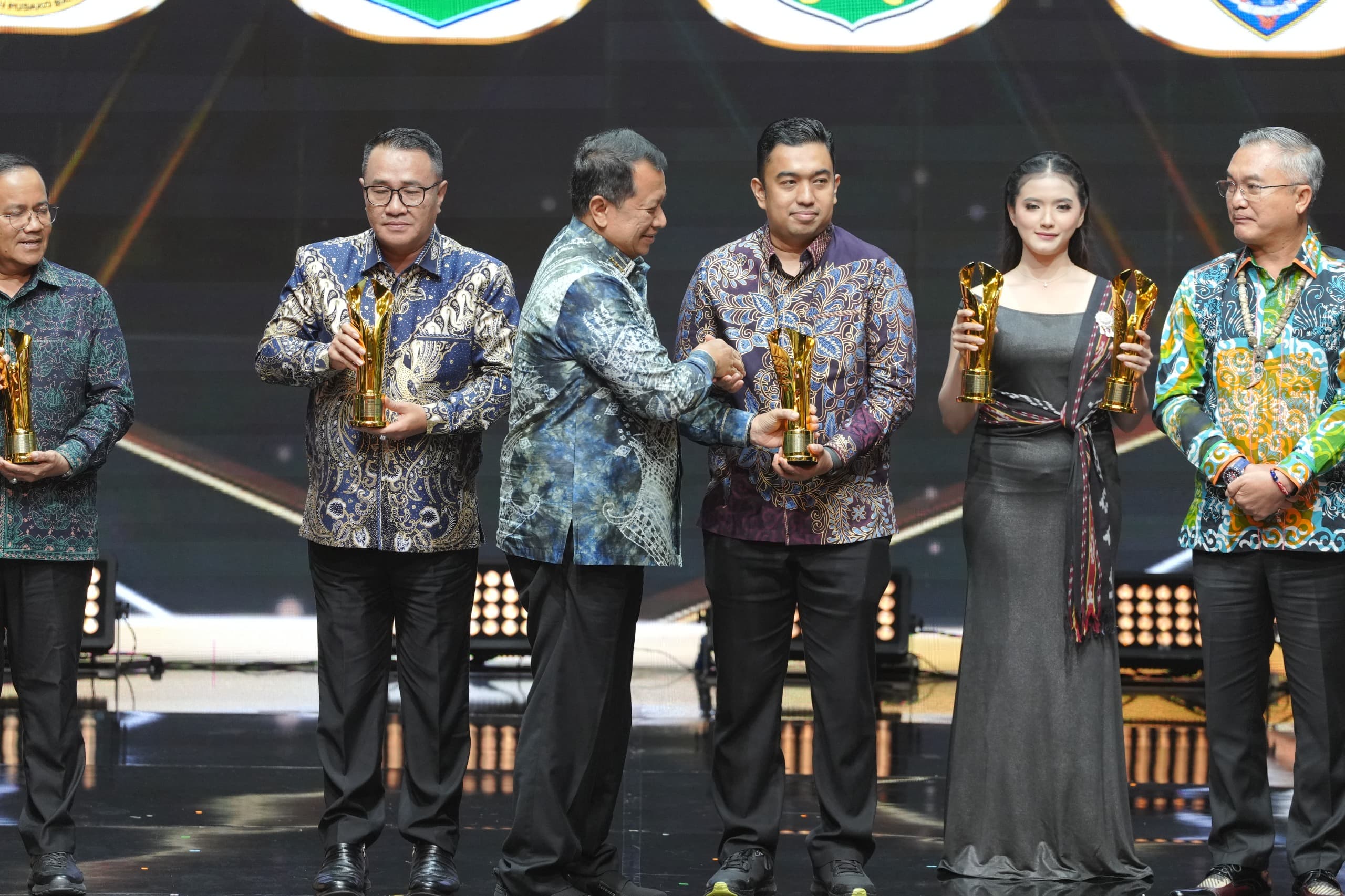 Rico Waas Raih Pemimpin Daerah Award 2026, Qresto Antar Medan Jadi Pelopor Inovasi Perpajakan di Indonesia