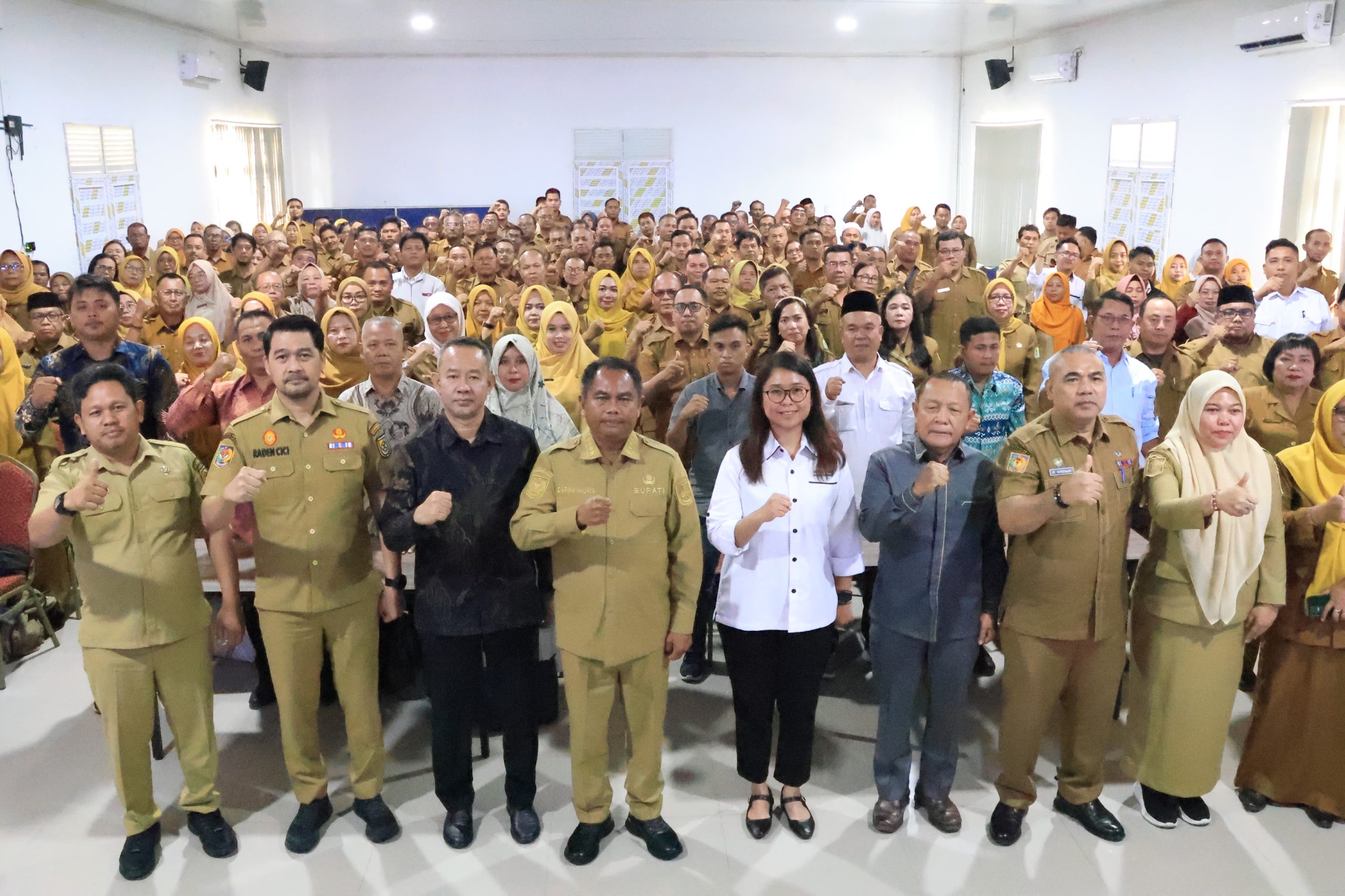 Disdik Sergai Gelar Forum Konsultasi Publik, Bupati Darma Wijaya Tekankan Peningkatan Kualitas Pelayanan Pendidikan