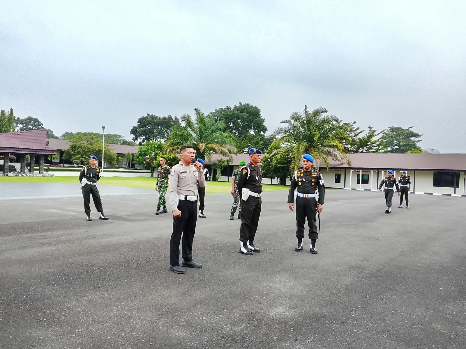 Sat Lantas Polres Pematangsiantar Sosialisasi Safety Riding kepada Personel Korem 022/PT
