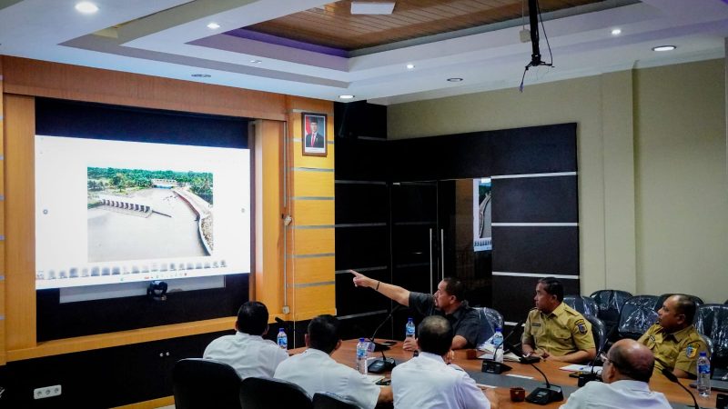 Perkuat Infrastruktur Pertanian dan Perairan, Bupati Baharuddin Siagian Kunjungi Kantor BBWS