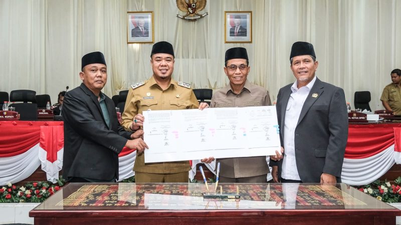 Wabup Syafrizal Hadiri Rapat Paripurna Pendapat Akhir Fraksi terhadap rancangan KUPA – PPAS