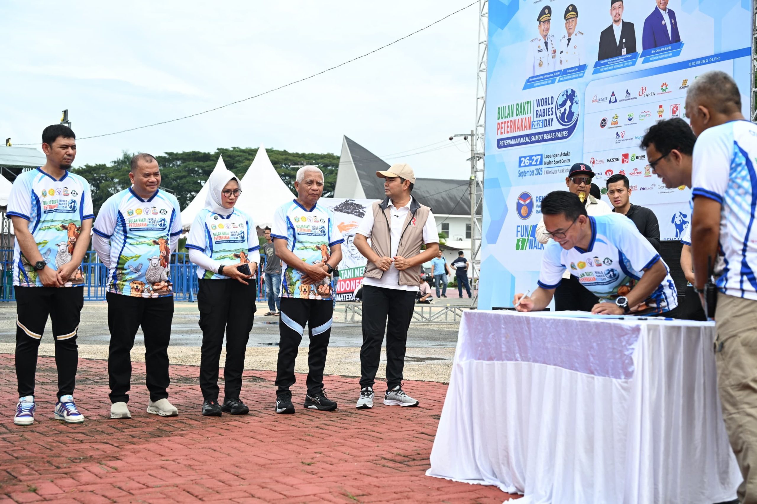 Semarak World Rabies Day 2026, Zakiyuddin Harahap Dampingi Wagub Sumut Lepas Peserta Jalan Santai
