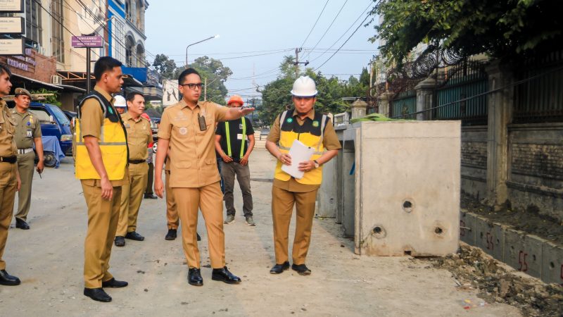 Atasi Genangan Banjir, Rico Waas Tinjau Pengerjaan Drainase sepanjang 385 Meter di Sei Agul