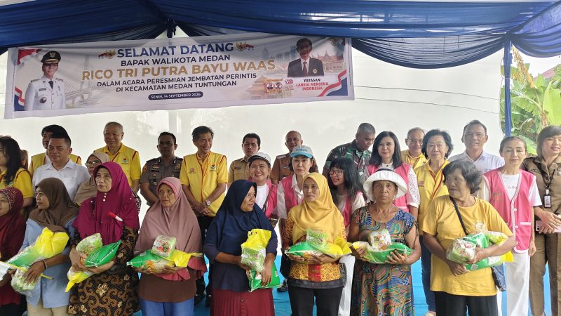 20 Tahun Menanti, YLMI Wujudkan Impian Warga Kelurahan Mangga Bangun Jembatan Perintis.  Hartono Tjandra: Orangtua tidak perlu lagi gendong anak sebrangi sungai pergi ke sekolah