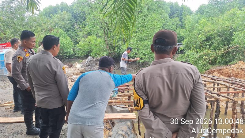 Jembatan Merah Putih Dibangun, Polsek Pangkalan Susu Turun Langsung: Pastikan Proses Berjalan Aman dan Tertib
