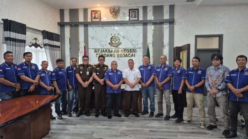 Perkuat Silaturahmi dan Komunikasi, PWI Sergai Audiensi ke Kejari,