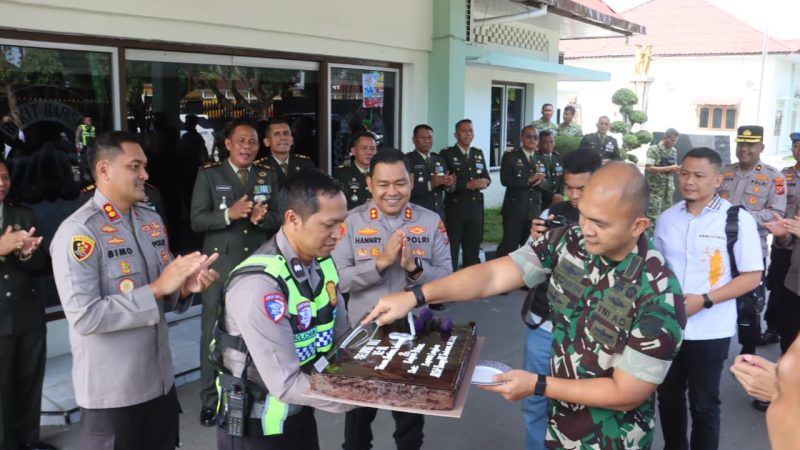 Kapolres Langkat Polda Sumut dan Dandim 0203 Langkat Rayakan HUT ke_81 TNI, Perkuat Sinergitas