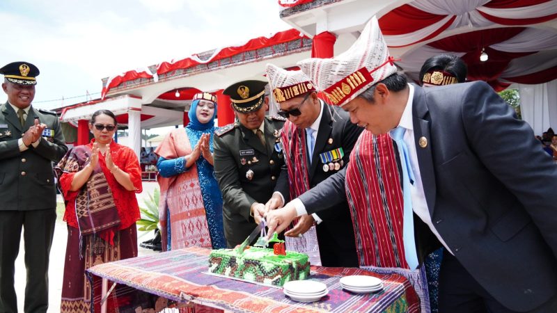 ‎Hari Jadi ke-81 Taput Semakin Meriah, Pemkab Serahkan Beragam Penghargaan dan Bantuan