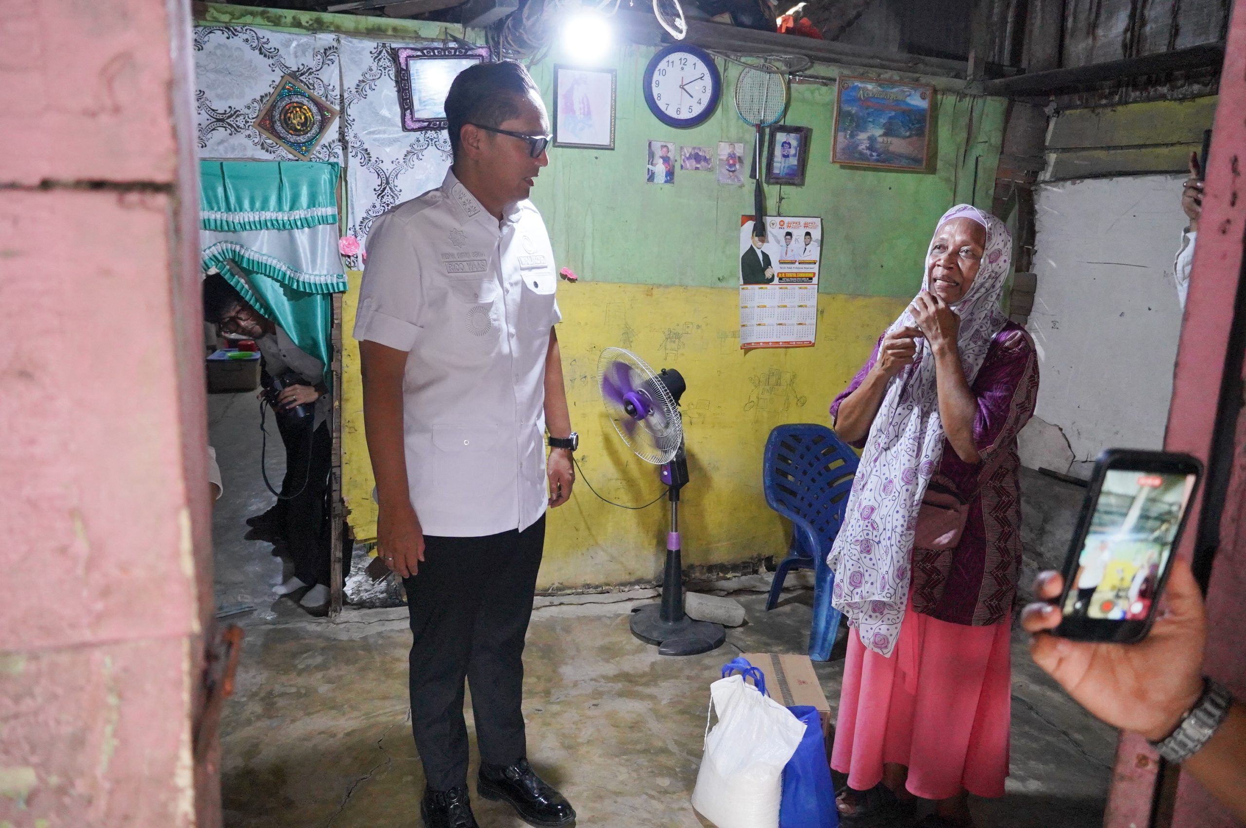 Rico Waas Segera Bangun Rumah Cici yang 10 Tahun Tinggal di Dapur