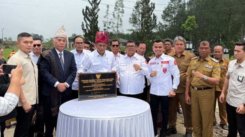 ‎Dorong SDM Unggul dan Ekonomi Desa, Pemkab Taput Dampingi Menteri Koperasi RI pada Kuliah Umum di UNITA