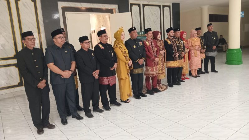 Puncak Peringatan Hut Kota Meulaboh Ke-438, Bupati Tarmizi Jadi Inspektur Upacara Di Halaman Kantor Bupati