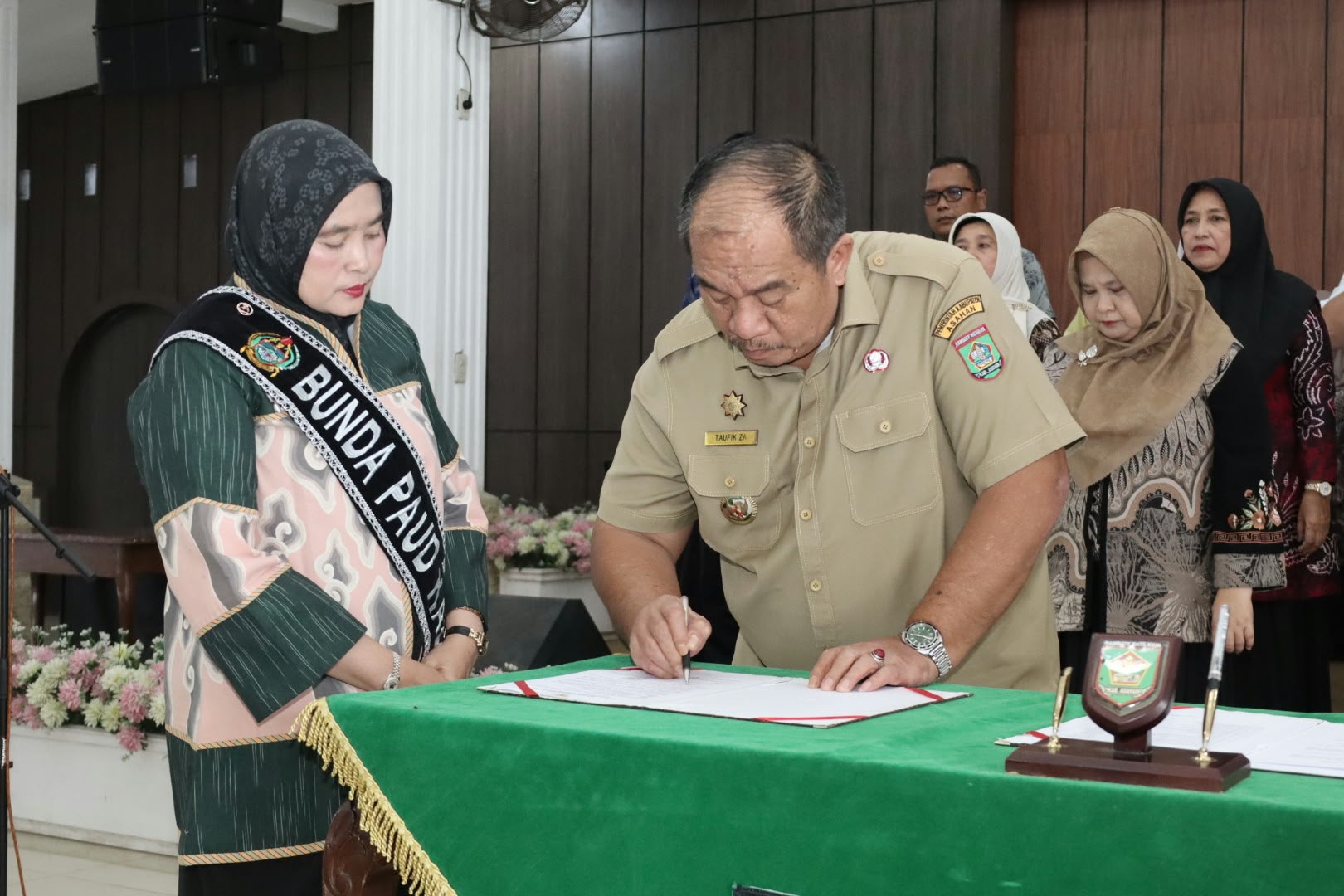 Bupati Asahan Kukuhkan Pokja Bunda PAUD Kabupaten dan Lantik Bunda PAUD Kecamatan