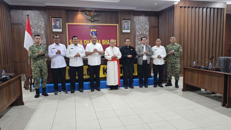 Kardinal Suharyo Sapa Polda Kaltim, Teguhkan Iman dan Integritas Polisi