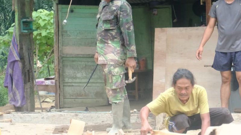 Dari Rumah Rapuh Menuju Harapan Baru, Satgas TMMD ke-130 Bangun Hunian Layak bagi Suroto