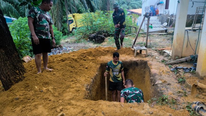 Warga Sambut Penuh Syukur, Satgas TMMD ke-130 Kodim 0209/LB Mulai Bangun MCK di Cikampak 1A