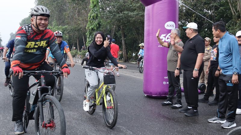 Bupati Asahan Bersama Ketua DPRD Lepas 420 Peserta Gowes Taruna Cycle