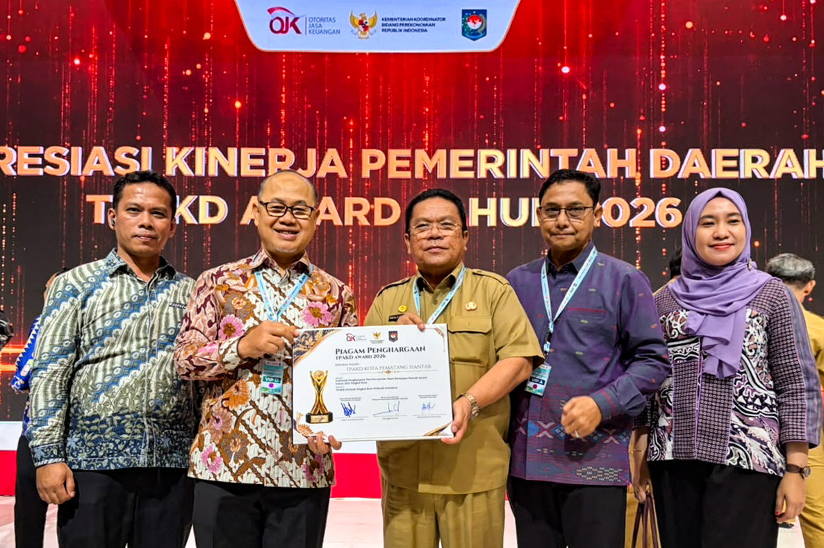 Wali Kota Wesly Silalahi Terima Penghargaan Kota Pematangsiantar Sebagai Nominasi TPAKD Award Tahun 2026