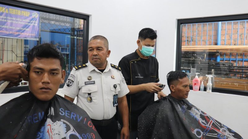 Lapas Rantauprapat Bekali Warga Binaan Keterampilan Barbershop, Siapkan Bekal Usaha Setelah Bebas
