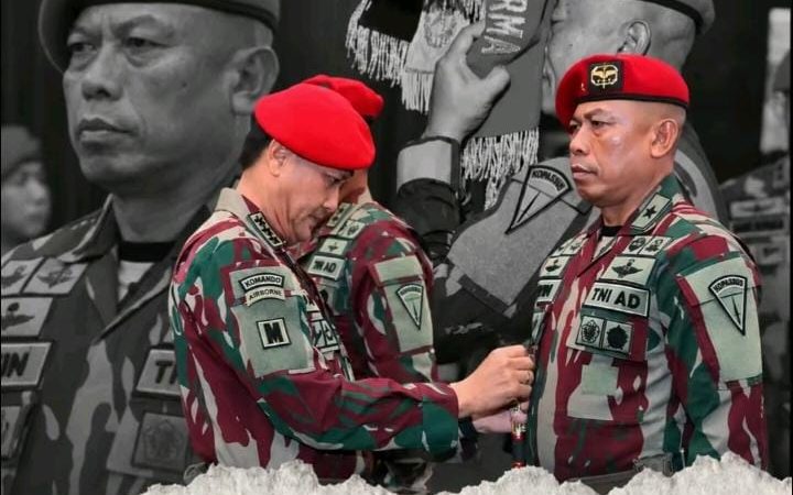 Estafet Pengabdian Di Korps Baret Merah, Mayjen Tni Putra Widiastawa Serahkan Jabatan Inspektorat Kopassus Kepada Brigjen Tni Vivin Alivianto, S.I.P.