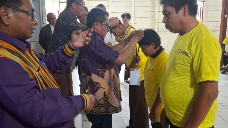 Bupati Taput Pimpin Upacara Hari Sumpah Pemuda ke-98 di Menara Pandang Salib Kasih‎